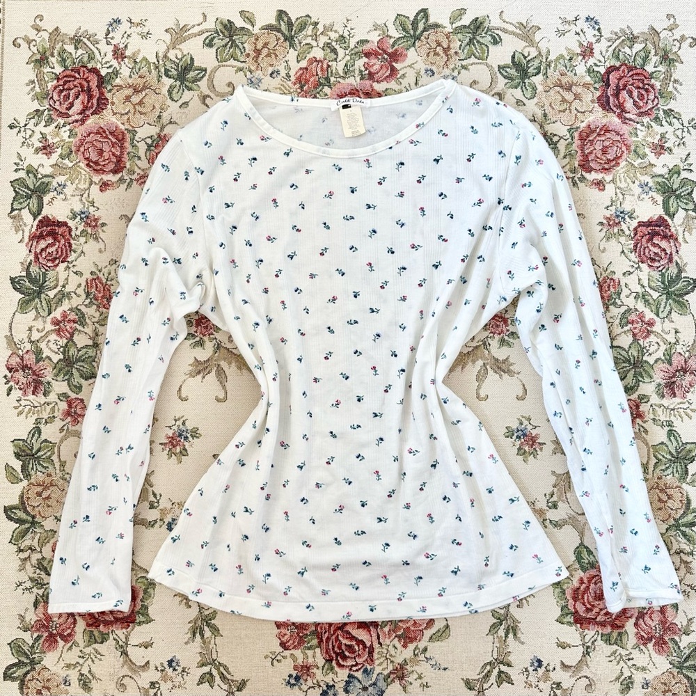floral pointelle long sleeve top🤍